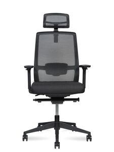 Кресло для персонала Nova black